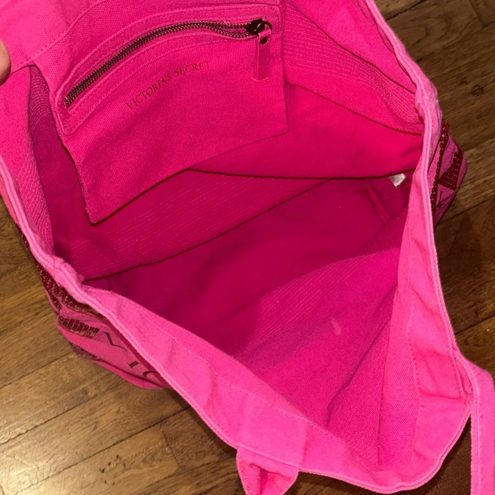 Victoria’s Secret Pink Sparkly Tote, Super Cute and Great Condition!